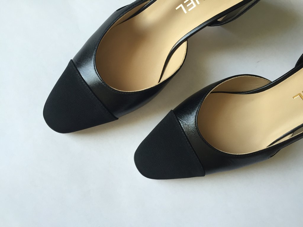 Slingback preto Chanel