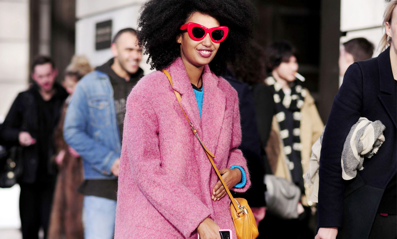 Streetstyle casaco de pele falso em millennial pink